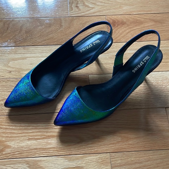 Call it Spring Kitten Heels - Picture 1 of 6